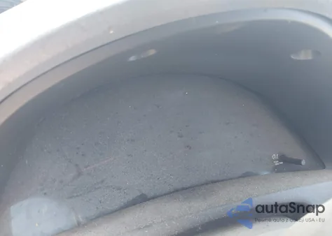 2010 Toyota Camry Le z USA, uszkodzony, nr VIN 4T4BF3EK5AR079891